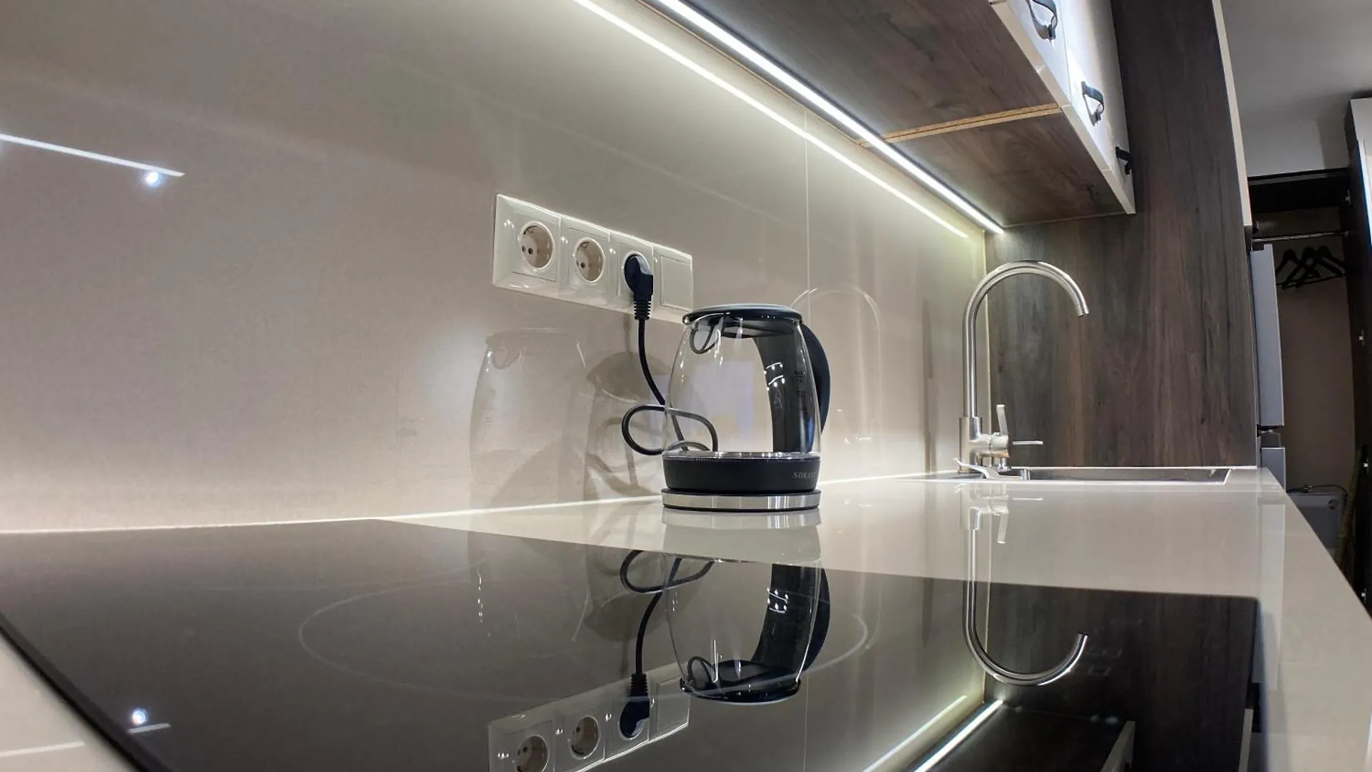 A Cozy And Comfortable Semi-Basement Apartment Tbilisi