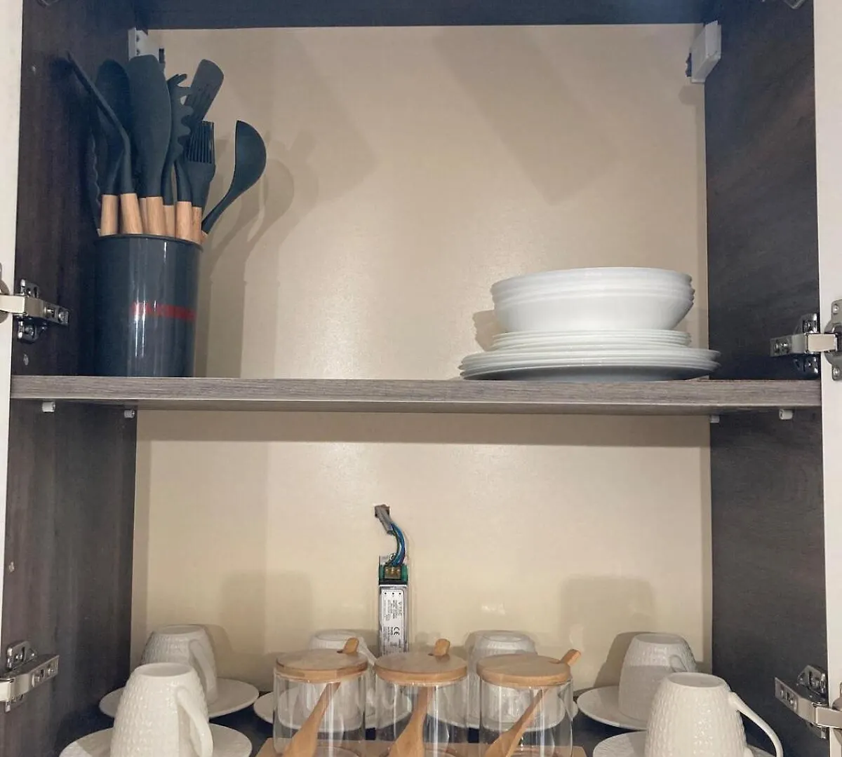 A Cozy And Comfortable Semi-Basement Apartment Tiflis Georgia