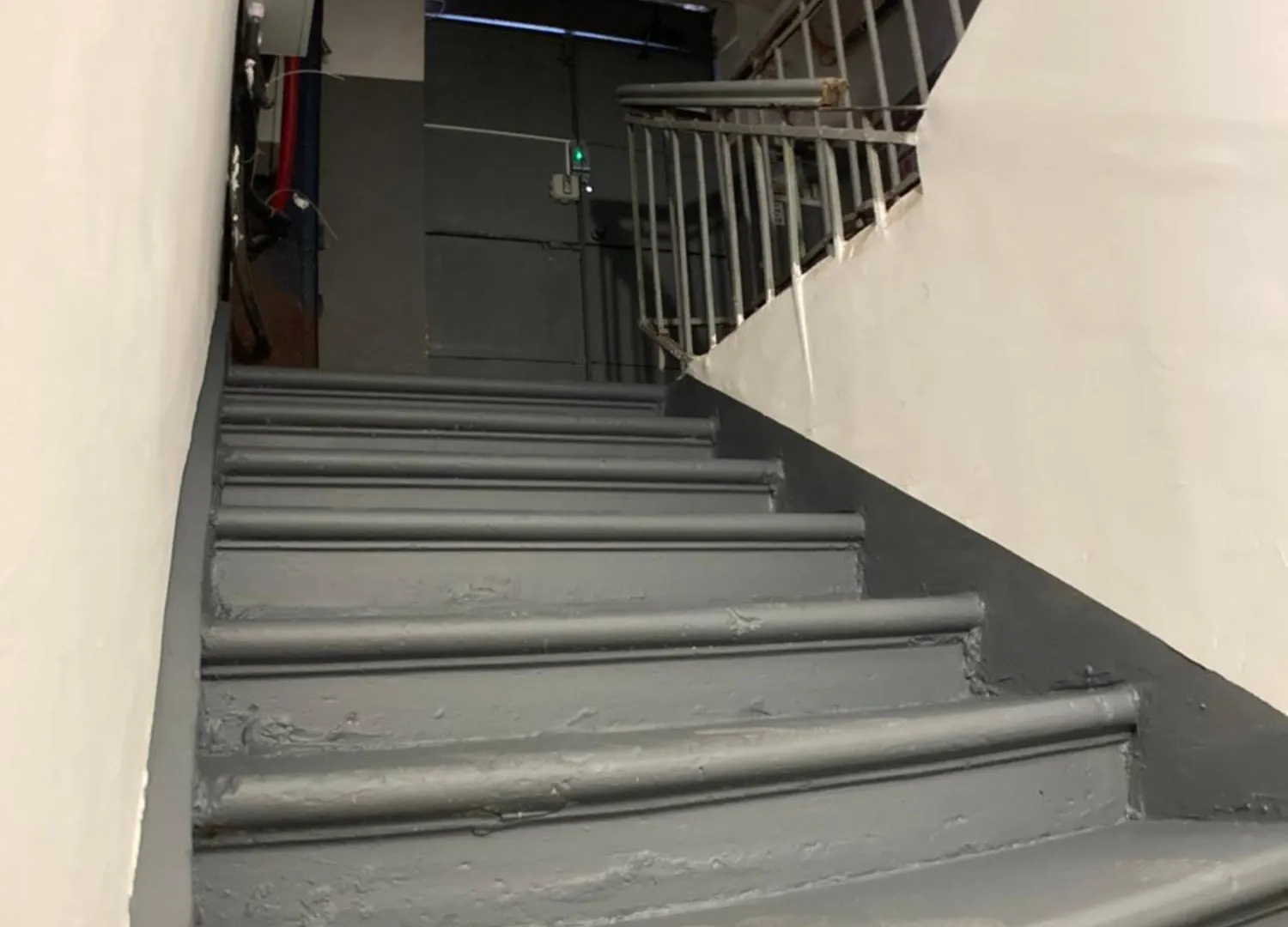 A Cozy And Comfortable Semi-Basement Apartment Tiflis 0*,